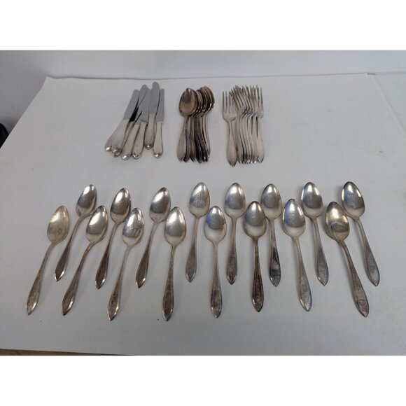 Rogers Silverplate Lufberry Flatware Silverware Set of 51 - Picture 6 of 10